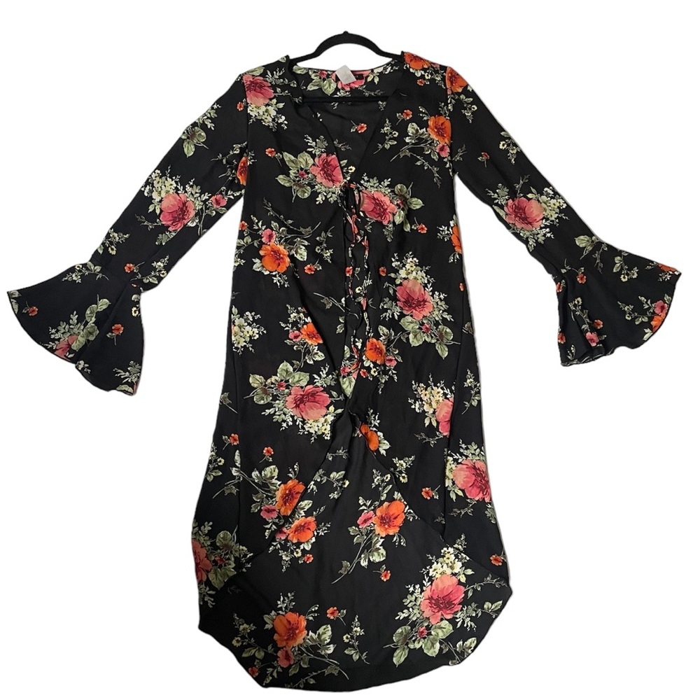 Kimono duster black floral tie front bell sleeve witchy romantic sz M